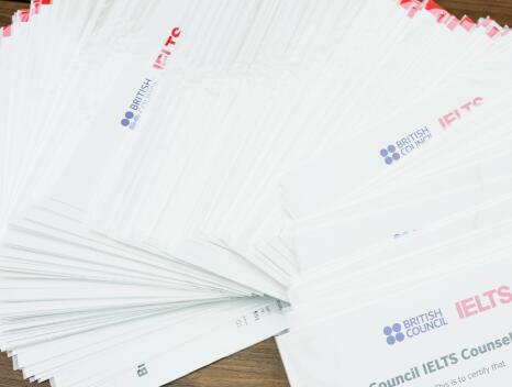 雅思考試怎么報名？費用多少？考試時(shí)間呢？